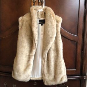 Fur vest Sanctuary